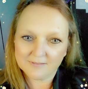 Meet your Posher, Debra